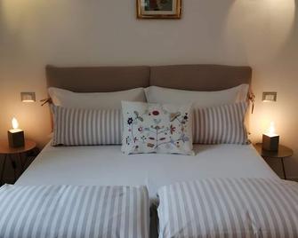 Bellagio Holiday Home - Bellagio - Chambre