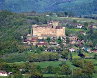 Character stone house with exceptional view of the valley - Loubressac - Außenansicht