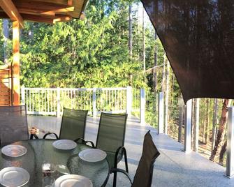 Sunshine Coast Gem : Close to Savary Island with conveniences of the Mainland - Lund - Restaurante