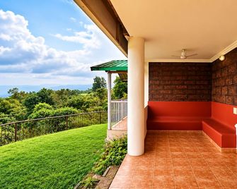 Wind Chalet Resort - Chiplūn - Balcony