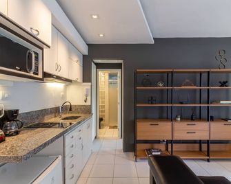 Casa com vista para a Lagoa Rodrigo de Freitas - VR2 - Rio de Janeiro - Kitchen