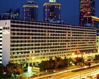Jinglun Hotel - Beijing - Building