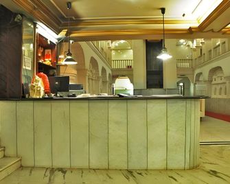 I-Roomz Shanbhag Towers International - Hosapete - Front desk