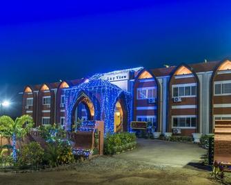 Sky View Hotel - Bagan - Edificio