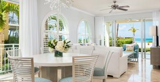 The Tuscany on Grace Bay - Providenciales - Essbereich