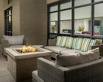 Home2 Suites by Hilton Denver Central Park - דנבר - בניין