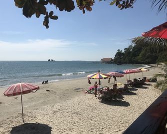 Rayong Rental Villas - Muang Klaeng - Beach
