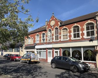 Flat 1, Waterloo Apartments - Radstock - Edificio