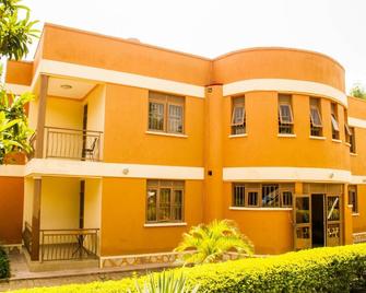 Royal Crane Resort - Arua - Edificio