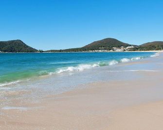 Broughton No 1 Ondine Close Nelson Bay - Nelson Bay - Strand