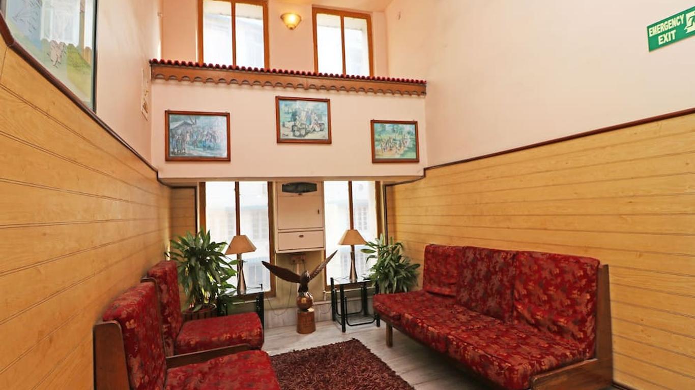 OYO 10571 Hotel Nova