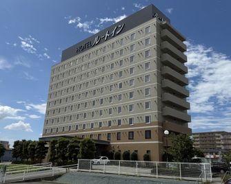 Hotel Route-Inn Kumamoto Ozu Ekimae - Ōzu - Edificio