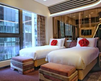 Butterfly On Lkf, Central - Hong Kong - Bedroom