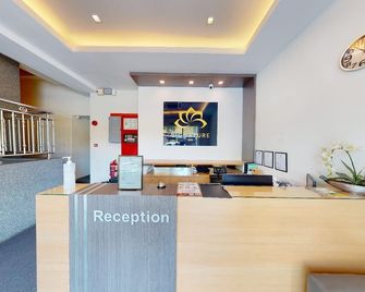 Signature Inn - קוטה קינבאלו - דלפק קבלה