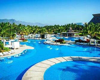 The Grand Mayan at Vidanta Acapulco - Acapulco - Pool