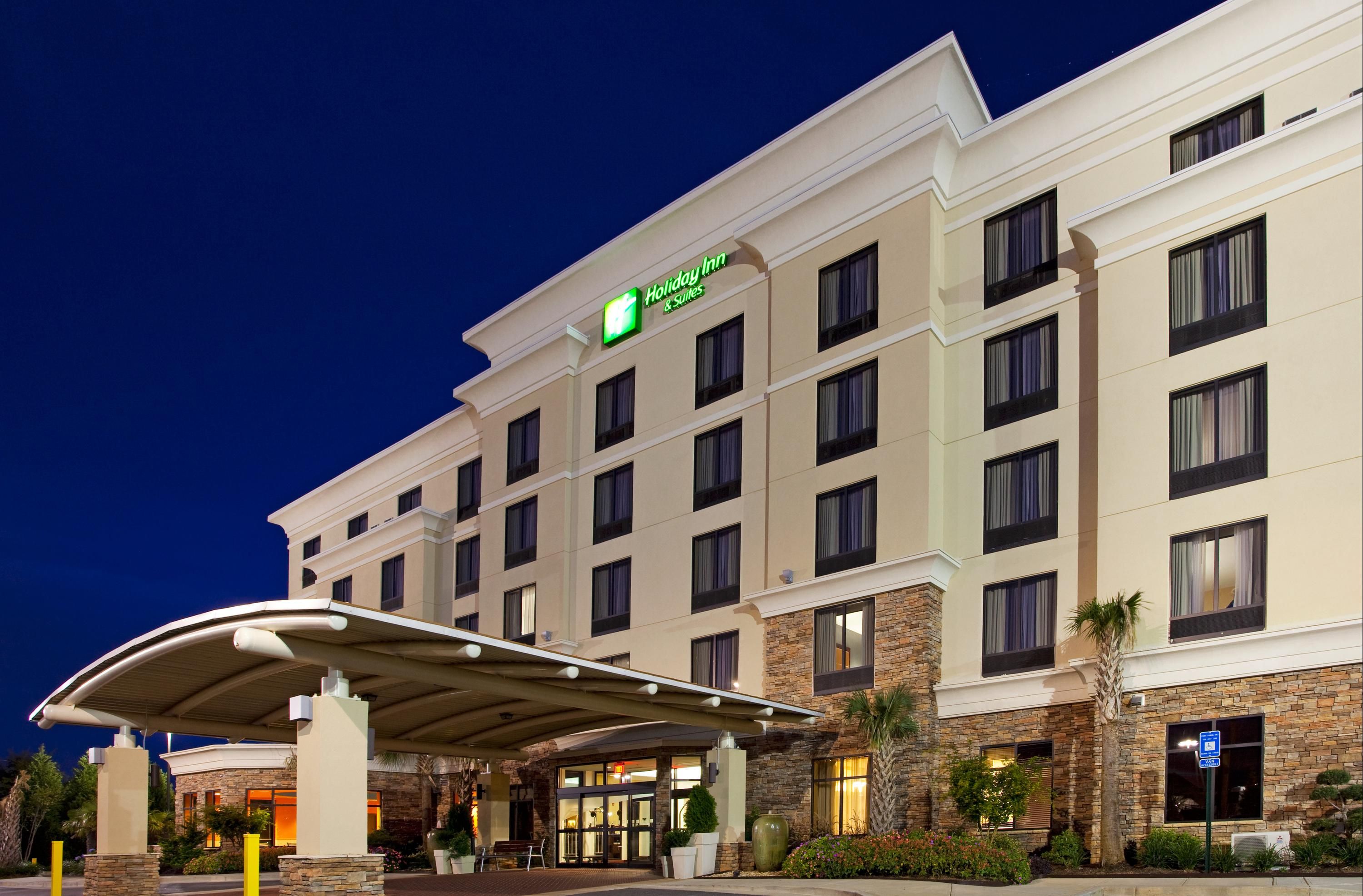 Holiday Inn & Suites Stockbridge/Atlanta I-75 By IHG - Stockbridge - Edificio