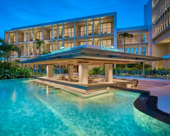 Holiday Inn Resort Bintan Lagoi Beach By IHG - Lagoi - Piscine