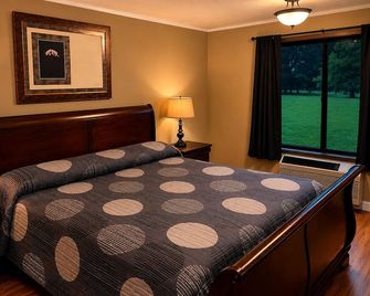 Chateau Royale Inn - Lake Geneva