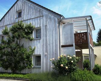 Ferienwohnung Schuster - Altötting - Gebäude