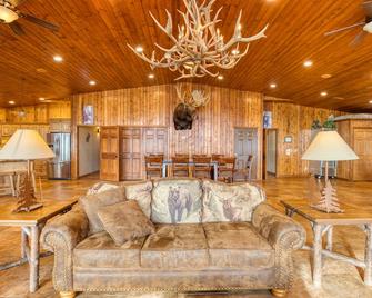 Scenic Lodge- Lewis and Clark Resort - Yankton - Soggiorno