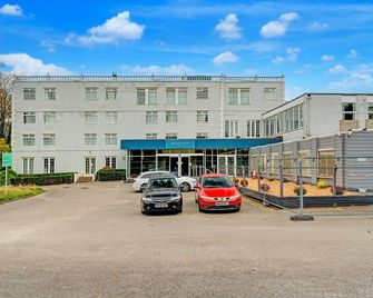 Manchester Airport Stanley Hotel by Belvilla - Wilmslow - Building