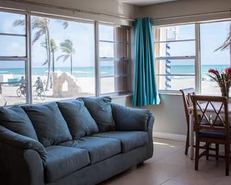 Riptide Oceanfront Hotel - Hollywood - Stue