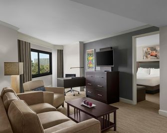 DoubleTree by Hilton Fort Lee - George Washington Bridge - Fort Lee - Sala de estar
