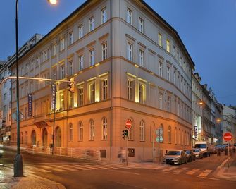 Ea Hotel New Town - Praga - Edifício