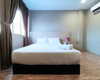 Princess Hotel Pontian - Pontian Kechil - Schlafzimmer