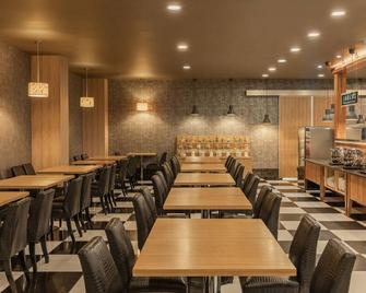 Kindness Hotel - Tainan Chihkan Tower - Tainan - Restaurante