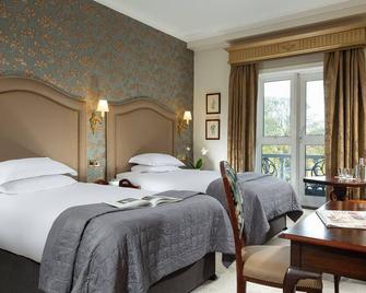 Fitzpatrick Castle Hotel - Dublin - Bedroom