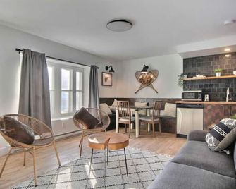 Unique & Sunny Top Floor Old Quebec Gem - Quebec - Sala de estar