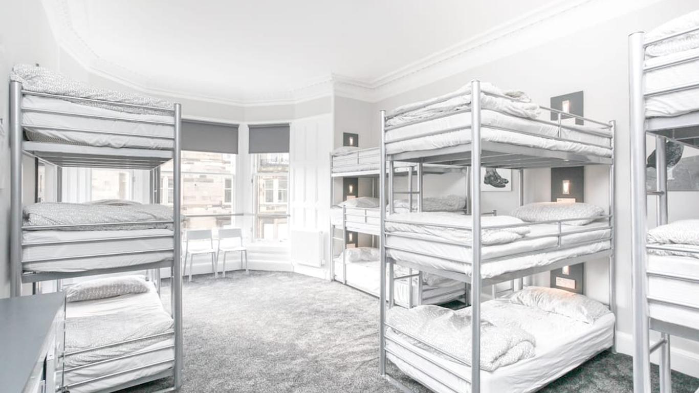 ويست إند هوتل - دار ضيافة