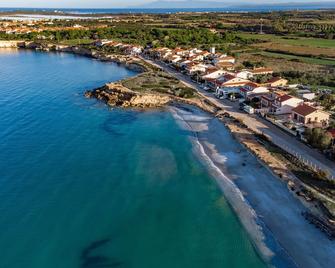 For a relaxing beach holiday - Putzu Idu - Gebäude