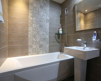 Paradaise Motel - Gangneung - Bathroom