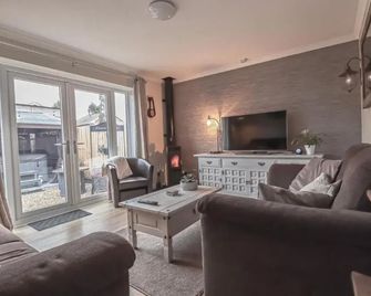 Little Lodge - Lutterworth - Wohnzimmer