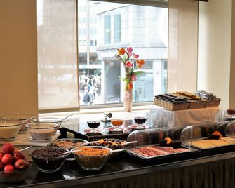 Novum Hotel Offenbacher Hof - Offenbach am Main - Buffet