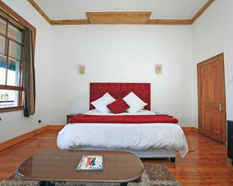 Central Hotel Guest House - Simon's Town - Bedroom