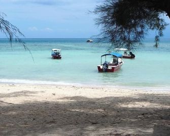 Samudra Beach Chalet - Pulau Perhentian Besar - Strand