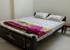 2 Bedroom Apartment Near Basavatarakam Indo American Cancer Hospital. - היידרבד - חדר שינה