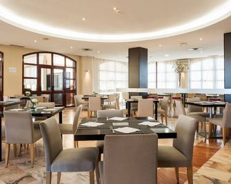 Ilunion Golf Badajoz - Badajoz - Ravintola