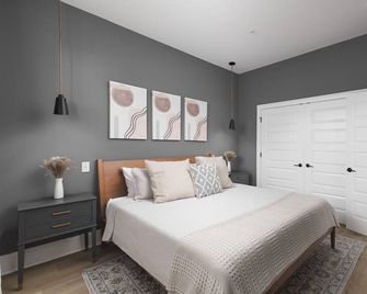 Modern East Nashville Condo 3 Miles to Downtown - Nashville - Bedroom