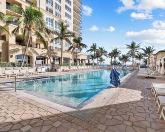 Oceanfront Palm Beach Resort & Spa Singer Island - Palm Beach Shores - Pool