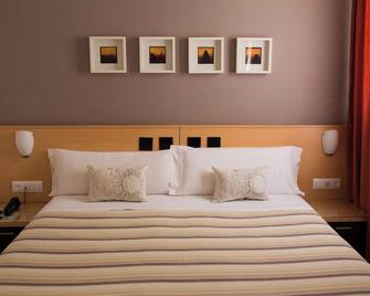 Hostal Don Julio - Sanlúcar la Mayor - Schlafzimmer