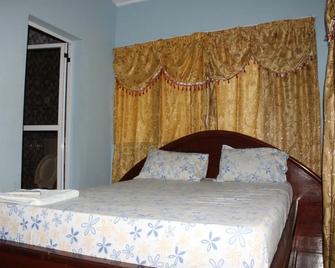 Adinkra Lodge - Accra - Bedroom