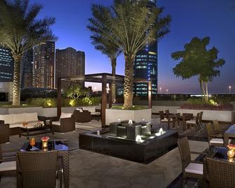 Atana Hotel - Dubai - Patio