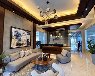 New City Center Luxury Apartment with Pool, Gym & kids play zone - סנטו דומינגו - לובי