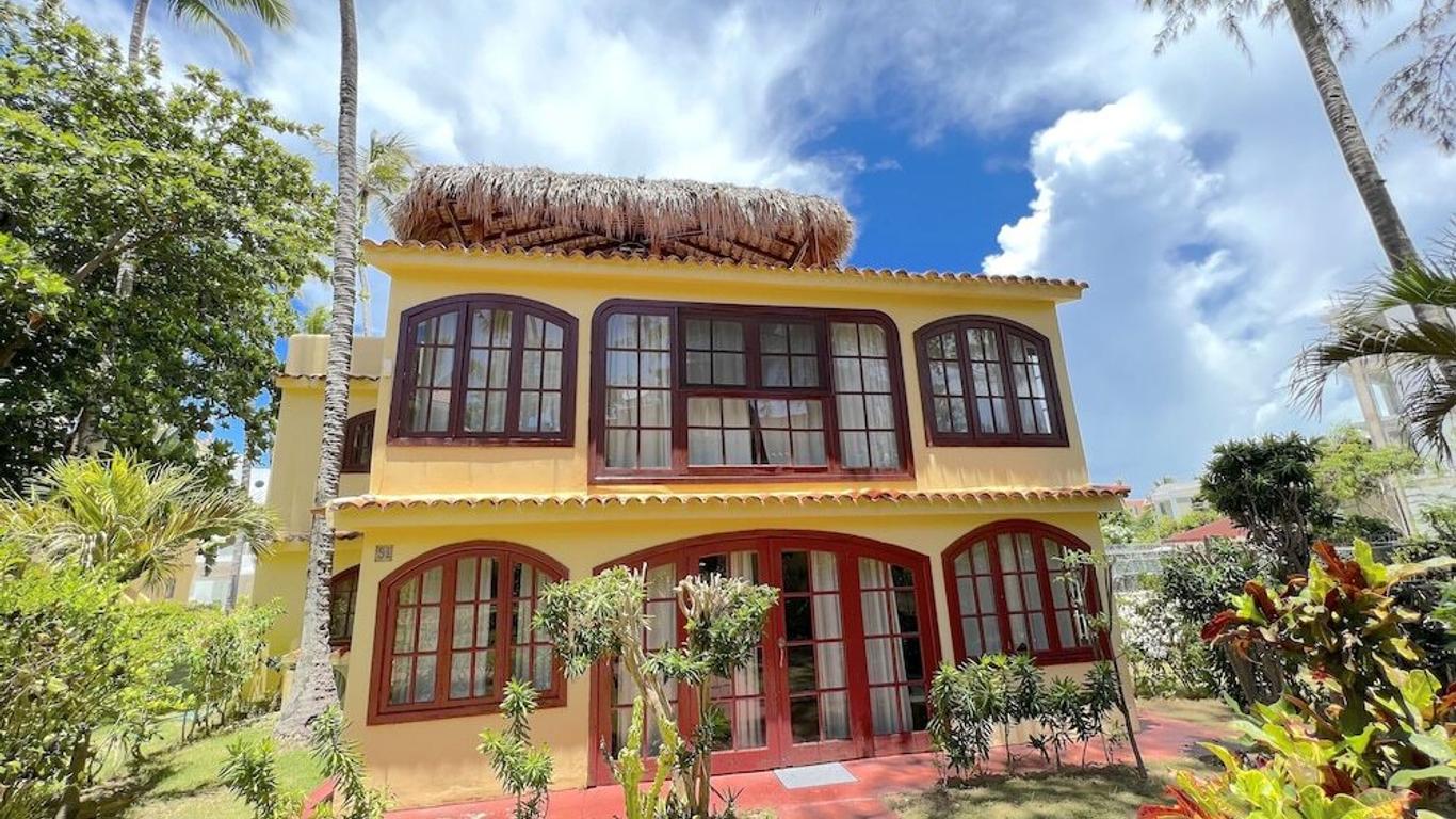 Los Corales Tropical Beach Resort & Spa