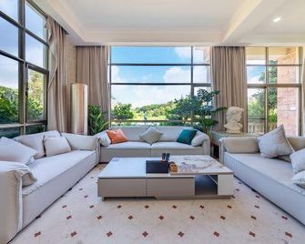 Jushu Holiday Villa (Huadu Palm Island) - Guangzhou - Wohnzimmer