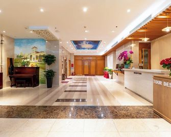 G8 Diamond Hotel Saigon - Ho Chi Minh-byen - Receptionist